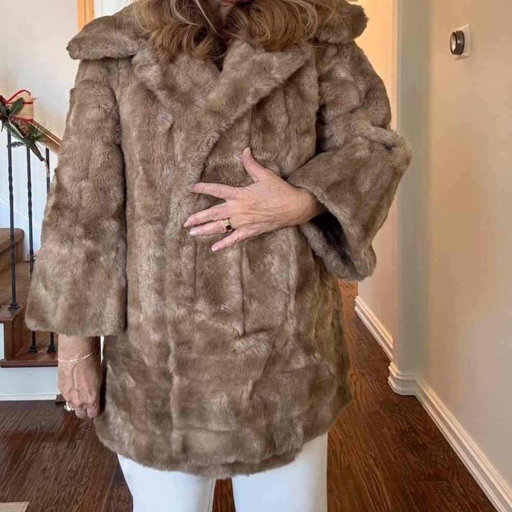 Vintage Paris Faux‎ Fur Coat ✨ Tissavel France | Old Money Winter - Picture 7 of 7